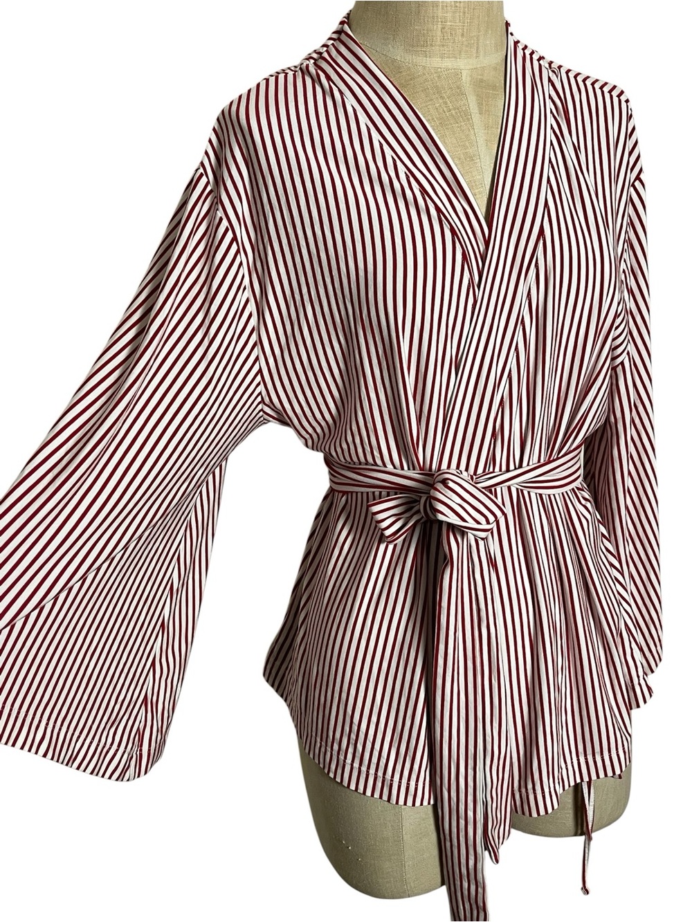 LAKE Pajama DreamModal Kimono Robe Wrap Top Red and White Striped Medium - Picture 11 of 11